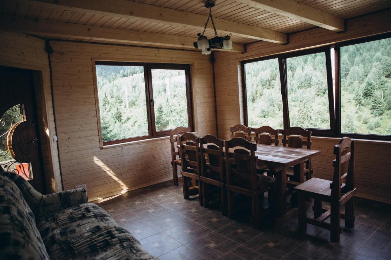 Konopka Guest House Bukovel Eksteriør bilde